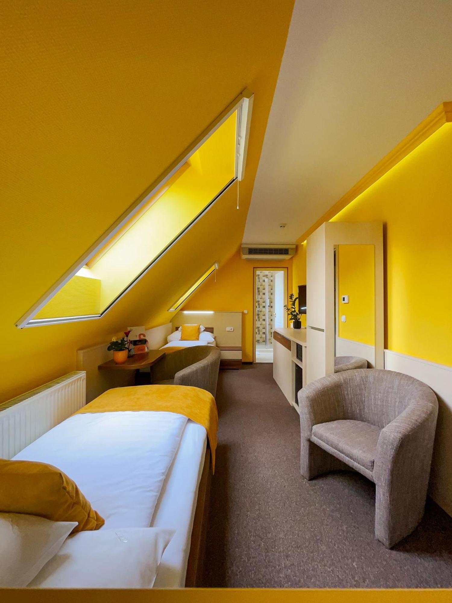Hotel Mayer Alsooers エクステリア 写真